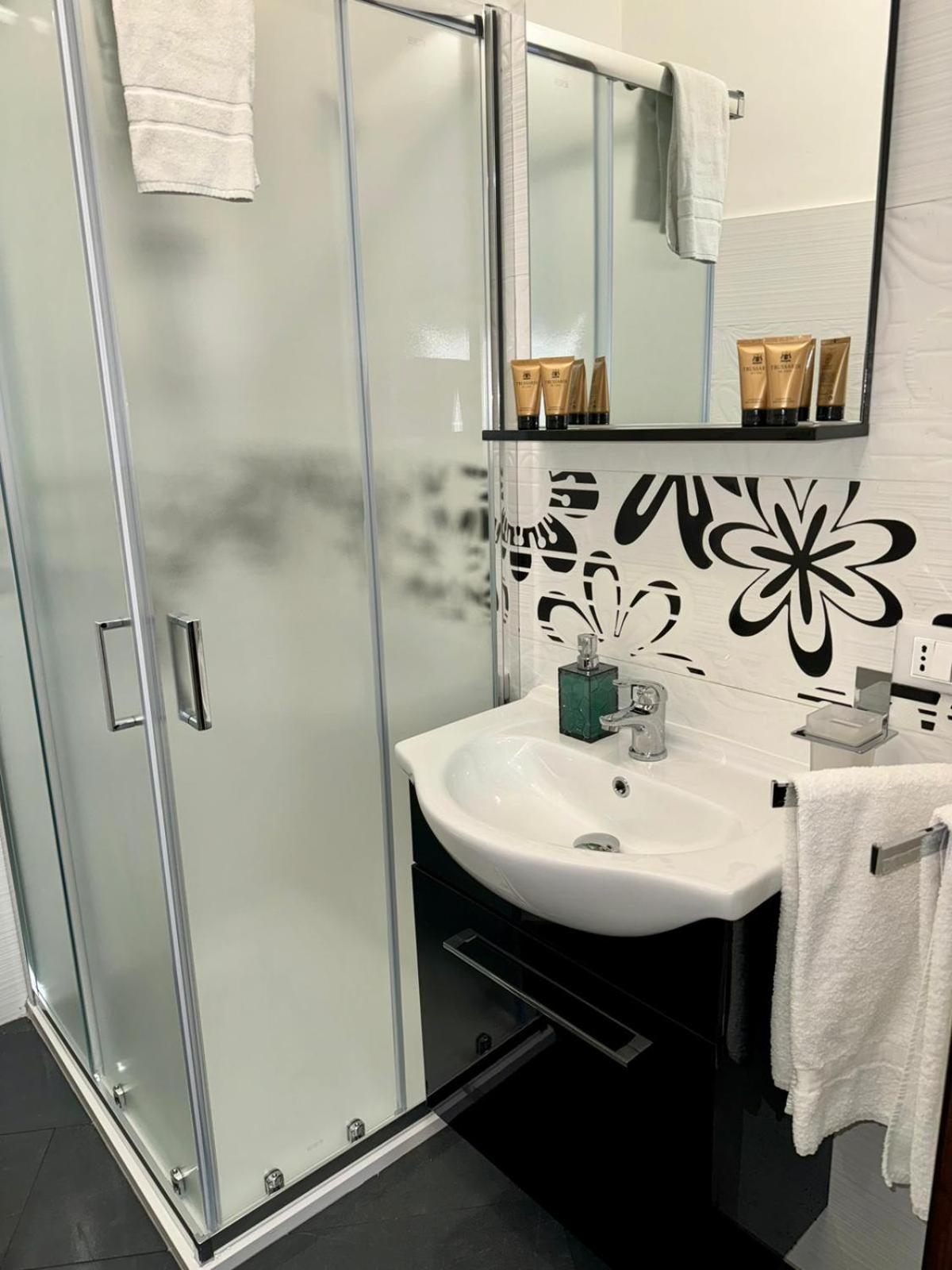 La Magione Apartment Палермо Екстериор снимка